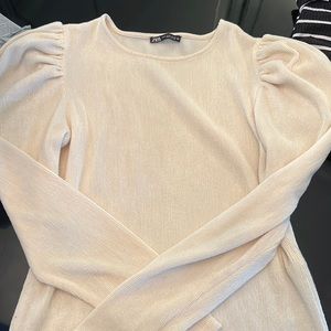Zara Off white Sweater